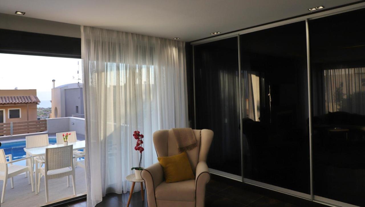 Heaven Horizon Villa Karianí 外观 照片