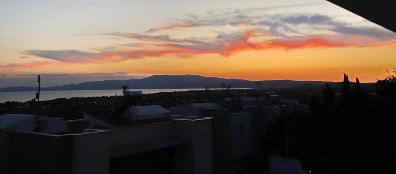 Heaven Horizon Villa Karianí 外观 照片
