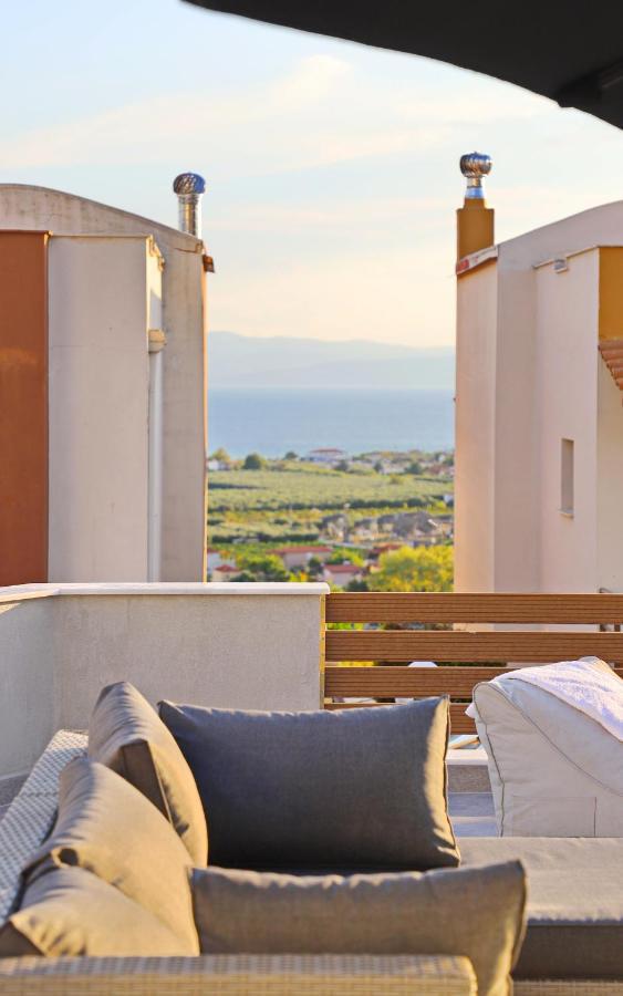 Heaven Horizon Villa Karianí 外观 照片