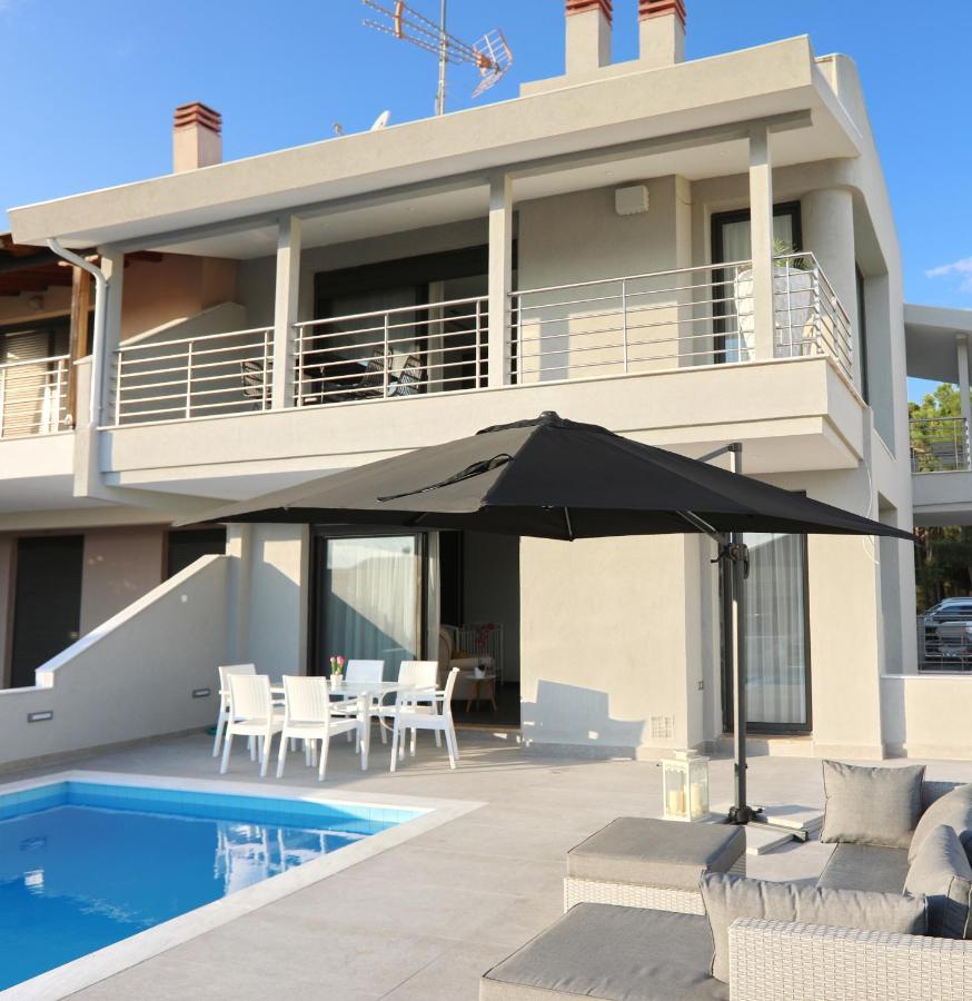 Heaven Horizon Villa Karianí 外观 照片